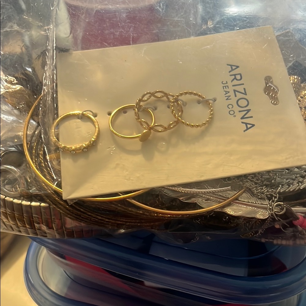 Arizona Jean Co. Gold-Tone Jewelry Set